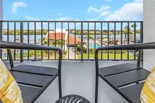 19111 Vista Bay Dr, Indian Shores, FL 33785 - Photo 20