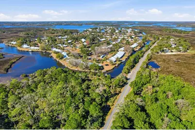 11372 W Bayshore Drive, Crystal River, FL 34429 - Photo 44
