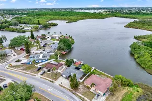 3931 Holiday Lake Dr, Holiday, FL 34691 - Photo 30