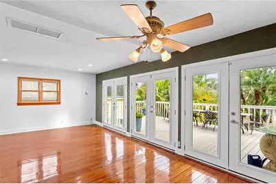 906 W Henry Avenue, Tampa, FL 33604 - Photo 16