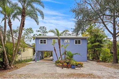 906 W Henry Avenue, Tampa, FL 33604 - Photo 2
