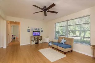 6952 122nd St, Seminole, FL 33772 - Photo 10