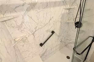 11513 Valencia Dr, Seffner, FL 33584 - Photo 12