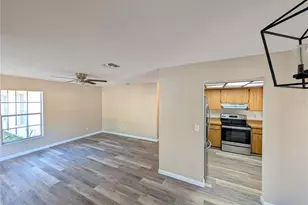 11513 Valencia Dr, Seffner, FL 33584 - Photo 4