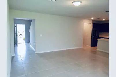 30579 Gilbern Road, Wesley Chapel, FL 33545 - Photo 8