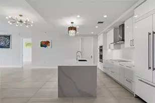 301 1st St S, Saint Petersburg, FL 33701 - Photo 18