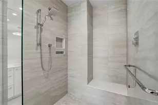 301 1st St S, Saint Petersburg, FL 33701 - Photo 40