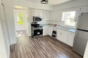 323 Dorsett Ave, Lake Wales, FL 33853 - Photo 6