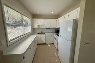 101 Cambridge Trail, Sun City Center, FL 33573 - Photo 8