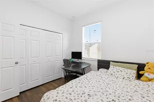 2941 Adams Cross Dr, Zephyrhills, FL 33540 - Photo 6