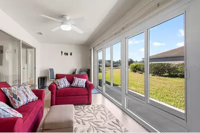 1025 New Winsor Loop #28, Sun City Center, FL 33573 - Photo 6