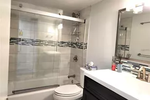 205 Pompano Dr SE, Saint Petersburg, FL 33705 - Photo 14