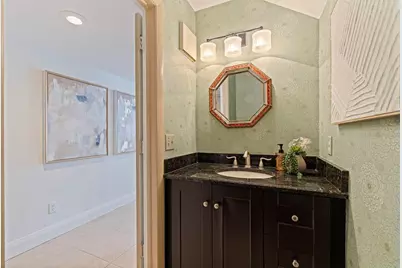 301 2nd Street N #7, Saint Petersburg, FL 33701 - Photo 18