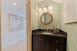 301 2nd St N, Saint Petersburg, FL 33701 - Photo 18