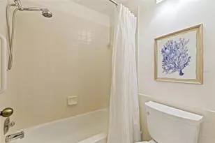 301 2nd St N, Saint Petersburg, FL 33701 - Photo 36