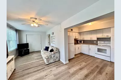 2071 Australia Way W #37, Clearwater, FL 33763 - Photo 10