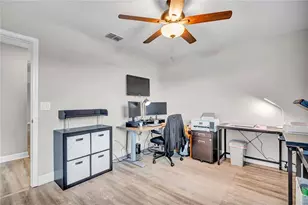 32101 Goddard Dr, Wesley Chapel, FL 33543 - Photo 36