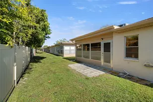 1027 Bowsprit Ln, Holiday, FL 34691 - Photo 30