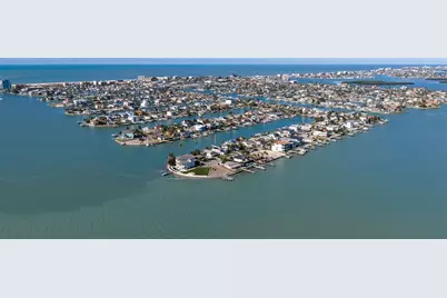 11285 9th Street E, Treasure Island, FL 33706 - Photo 8