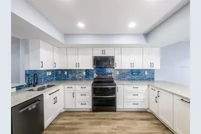 6304 Grand Bahama Circle #D, Tampa, FL 33615 - Photo 8