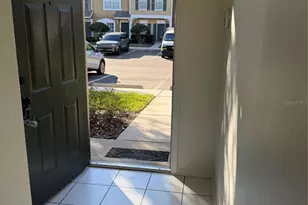 1206 Kennewick Ct, Wesley Chapel, FL 33543 - Photo 4