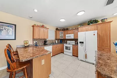 17511 Eagle Lane, Lutz, FL 33558 - Photo 10