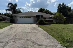 252 Santa Rosa Dr, Winter Haven, FL 33884 - Photo 1