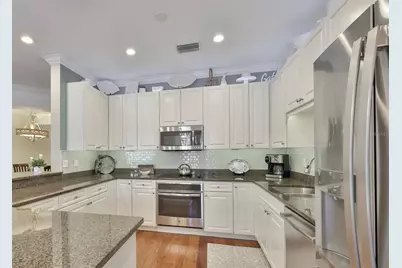 6303 Vista Verde Drive E, Gulfport, FL 33707 - Photo 10