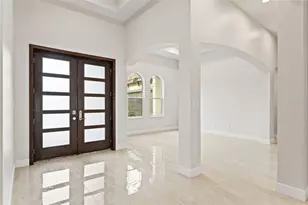 10700 Pontofino Cir, Trinity, FL 34655 - Photo 12