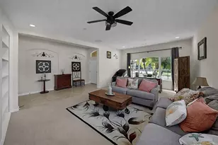 1808 Bonita Bluff Ct, Ruskin, FL 33570 - Photo 4