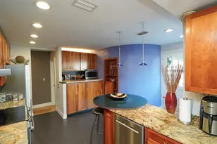 115 21st Ave NE, Saint Petersburg, FL 33704 - Photo 22