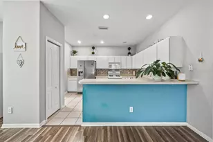 6811 Monarch Park Dr, Apollo Beach, FL 33572 - Photo 12