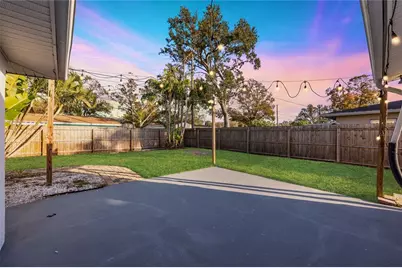 5681 Cedar Street NE, Saint Petersburg, FL 33703 - Photo 4