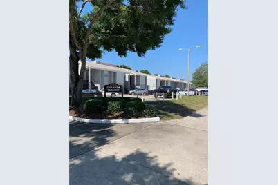 4513 S Oak Drive #Q62A, Tampa, FL 33611 - Photo 1