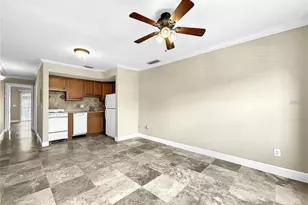 4513 S Oak Dr, Tampa, FL 33611 - Photo 4