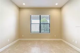 8613 Grand Alberato Rd, Tampa, FL 33647 - Photo 20