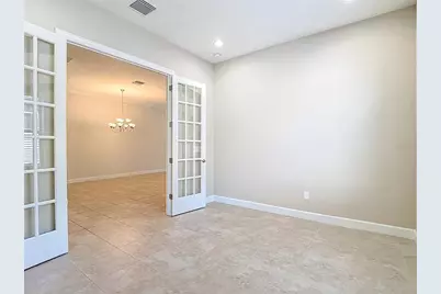 8613 Grand Alberato Road, Tampa, FL 33647 - Photo 16