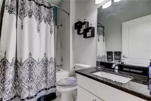 19131 Lake Audubon Dr, Tampa, FL 33647 - Photo 40