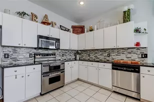 19131 Lake Audubon Dr, Tampa, FL 33647 - Photo 14