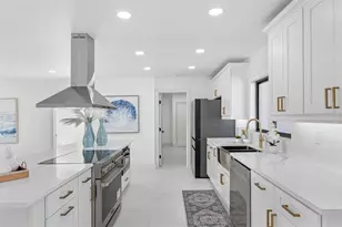 475 115th Ave, Treasure Island, FL 33706 - Photo 8
