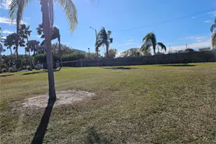 18675 US Hwy 19 N, Clearwater, FL 33764 - Photo 28