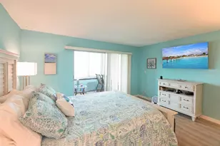 1255 E Peppertree Dr, Sarasota, FL 34242 - Photo 12