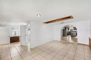 9031 Tree Valley Cir, Tampa, FL 33615 - Photo 6