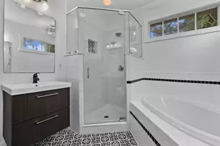 4102 N Central Ave, Tampa, FL 33603 - Photo 20