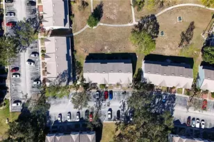 2375 Lake Woodberry Cir, Brandon, FL 33510 - Photo 30