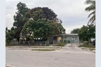 18020 NW 2nd Place, Miami, FL 33169 - Photo 24