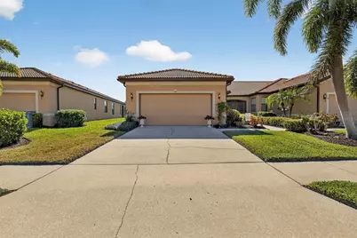 220 Shell Falls Drive, Apollo Beach, FL 33572 - Photo 2