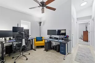 3418 72nd Dr E, Sarasota, FL 34243 - Photo 28