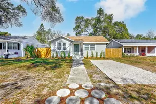 918 E Lambright St, Tampa, FL 33604 - Photo 2