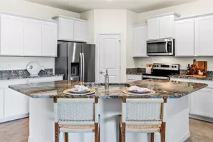 4007 Westwood Fields Loop, Plant City, FL 33565 - Photo 6